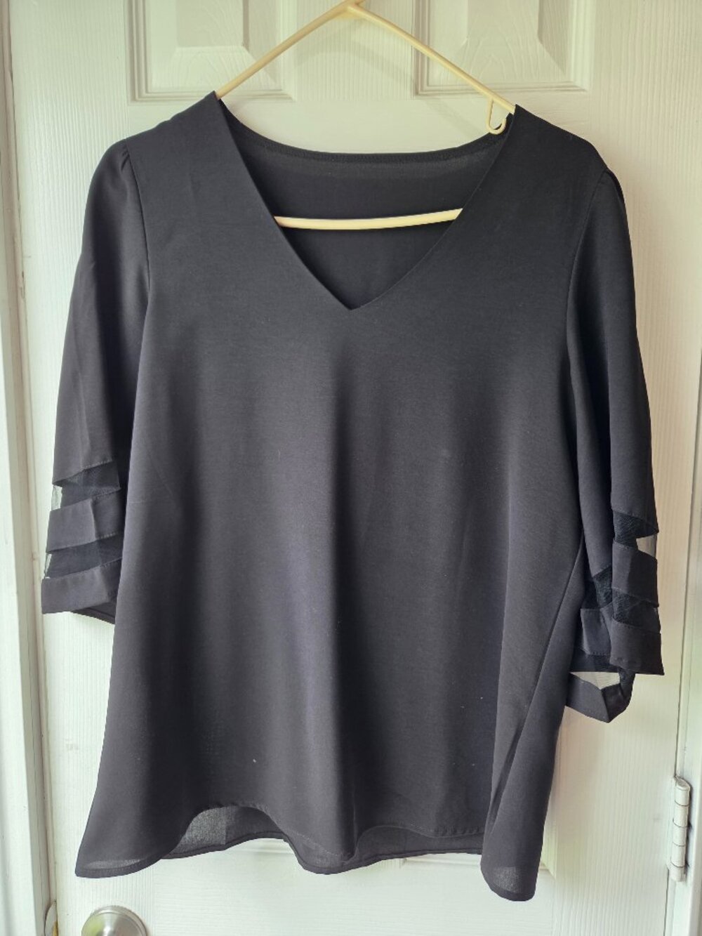 Elegant Women’s Black Blouse With Sheer Striped 3/4 Sleeves Size Small